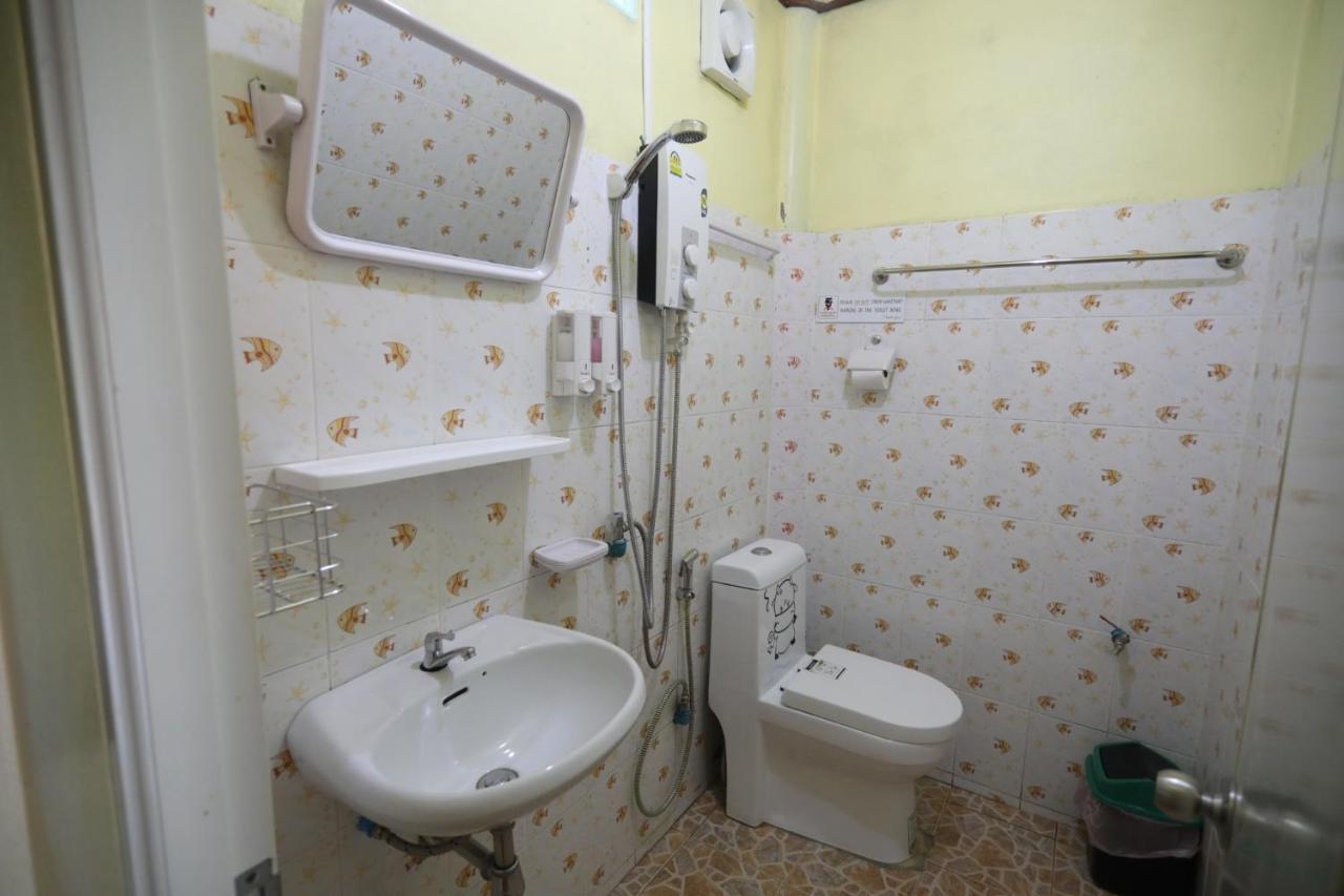 Mata Guesthouse Ko Kut Екстериор снимка